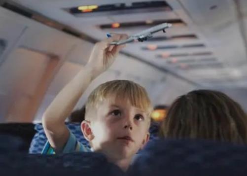 带婴儿坐飞机能带水和奶瓶吗？带婴儿坐飞机能带水和奶瓶吗？