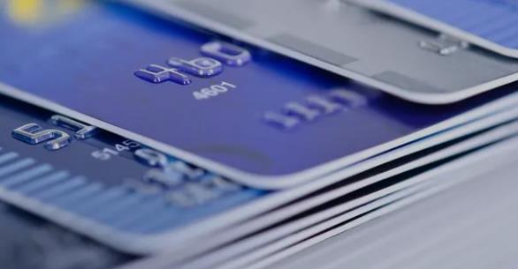 如果信用卡逾期但是暂时没有钱怎么处理？