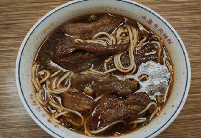 台湾夜市特色小吃推荐-台湾牛肉面