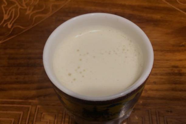 西藏特色小吃推荐-酥油茶