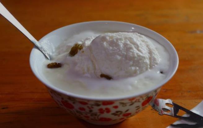 西藏特色小吃推荐-西藏酸奶
