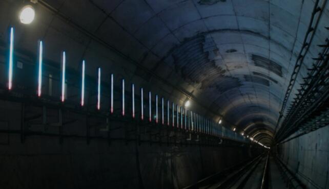 5G、AR、裸眼3D等专利技术加持 新华网发力地铁隧道媒体广告