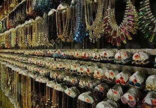 珠宝市场淡季不淡 时尚饰品颇受青睐