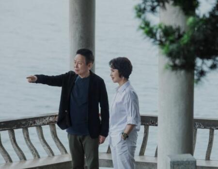 徐俐退休后电视首秀，《生我养我的地方》打造旅游综艺新形态