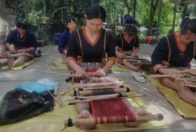 海南省民俗文化-白沙黎族传统纺染织绣技艺