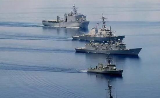 052D抵近菲律宾战舰2海里，美军开火计划喊停，中国海军坚定回应